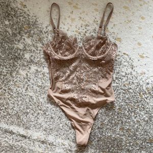 Aritzia Babaton Encore Bodysuit